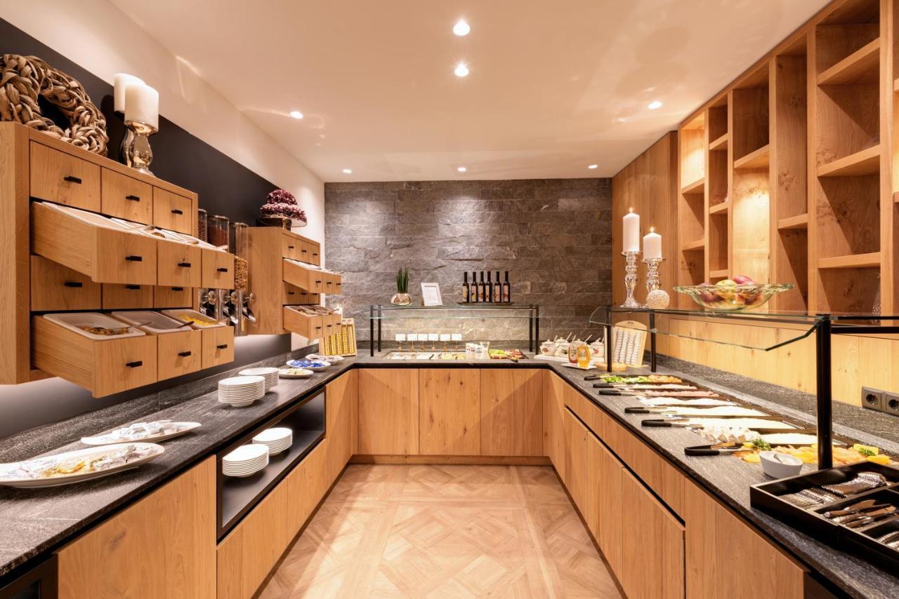 Hotel Zalwonder Ischgl Ngoại thất bức ảnh